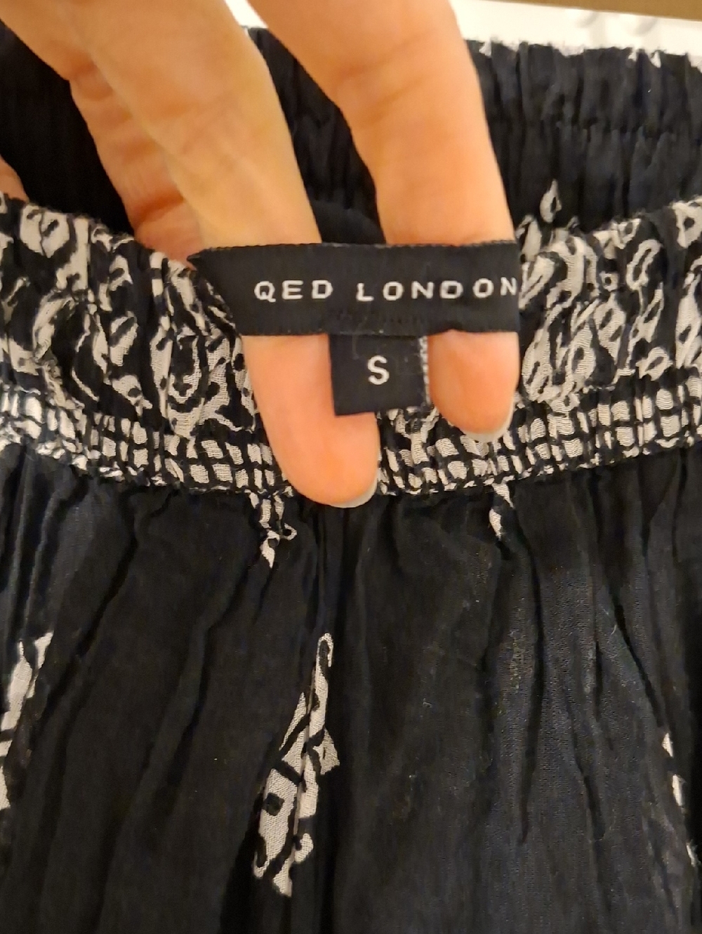 QED London Black & White Cotton Boho Paisley Printed Maxi Circle Skirt (Size S) - Picture 5 of 6